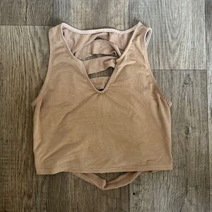 Tan crop tank
